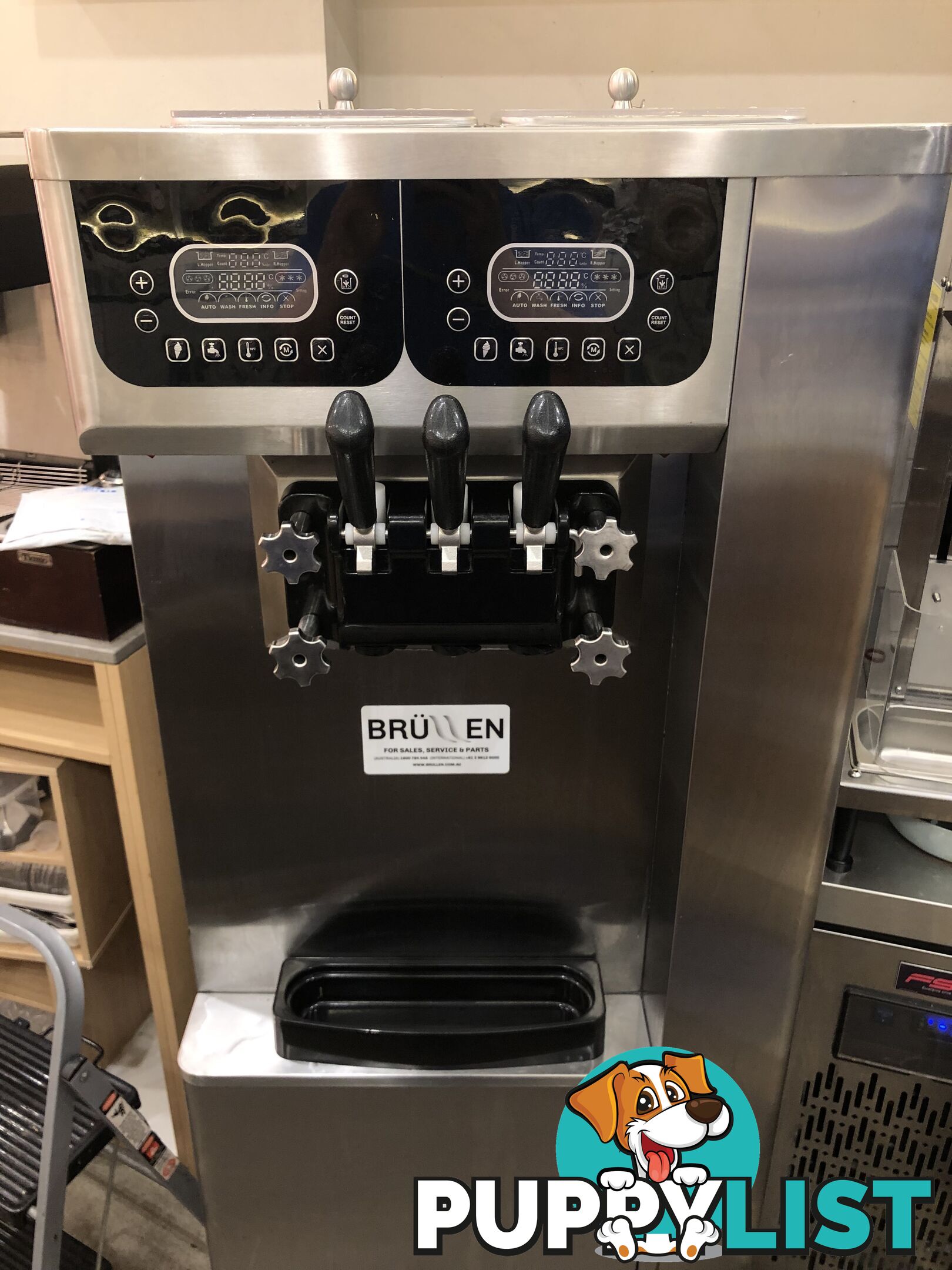 Soft Serve / Frozen Yogurt Machine