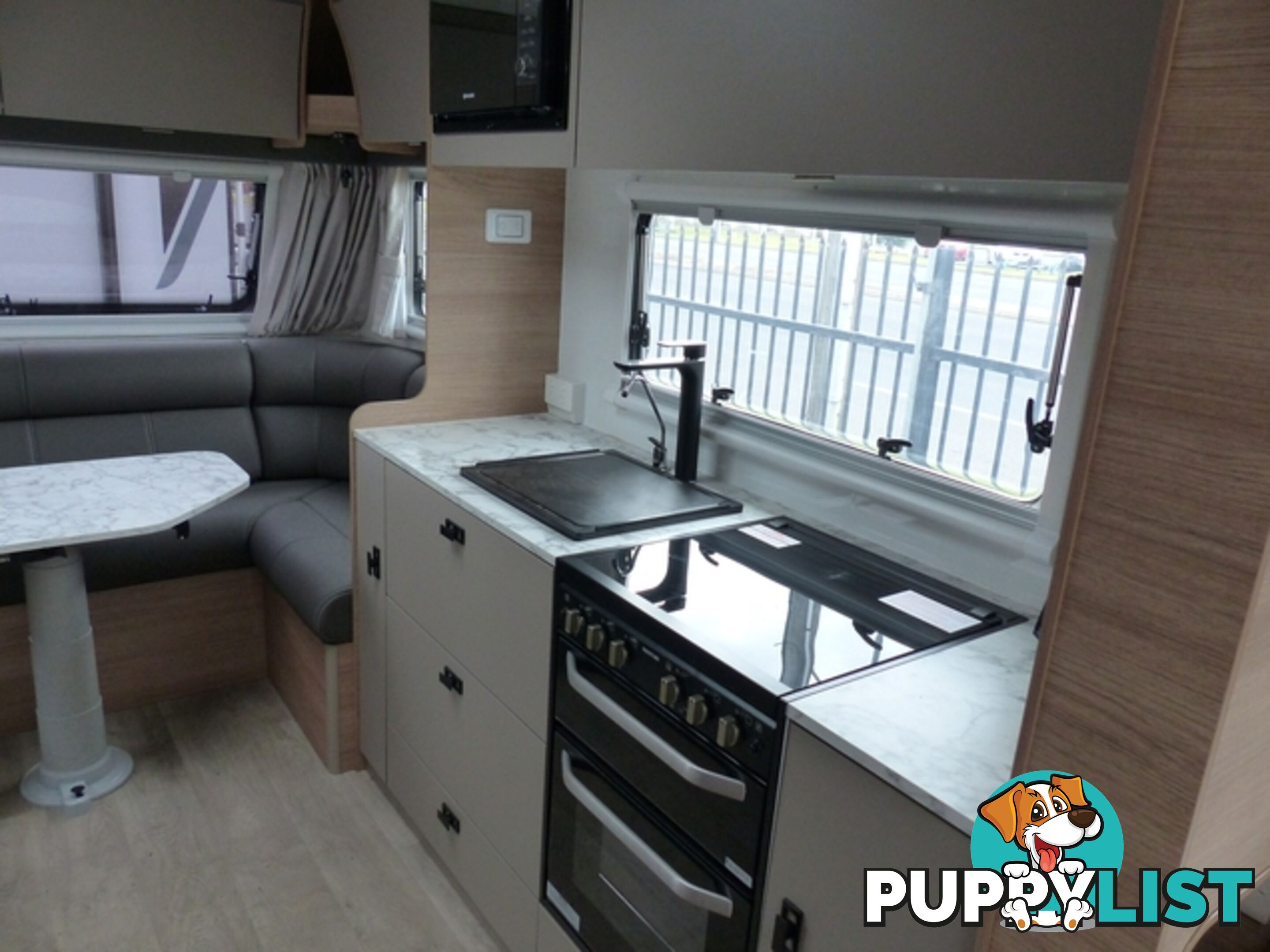 2024  JAYCO SILVERLINE  21.65-3.OB.SL-MY24 CARAVAN