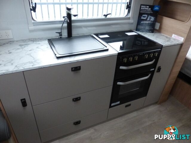 2024  JAYCO SILVERLINE  21.65-3.OB.SL-MY24 CARAVAN