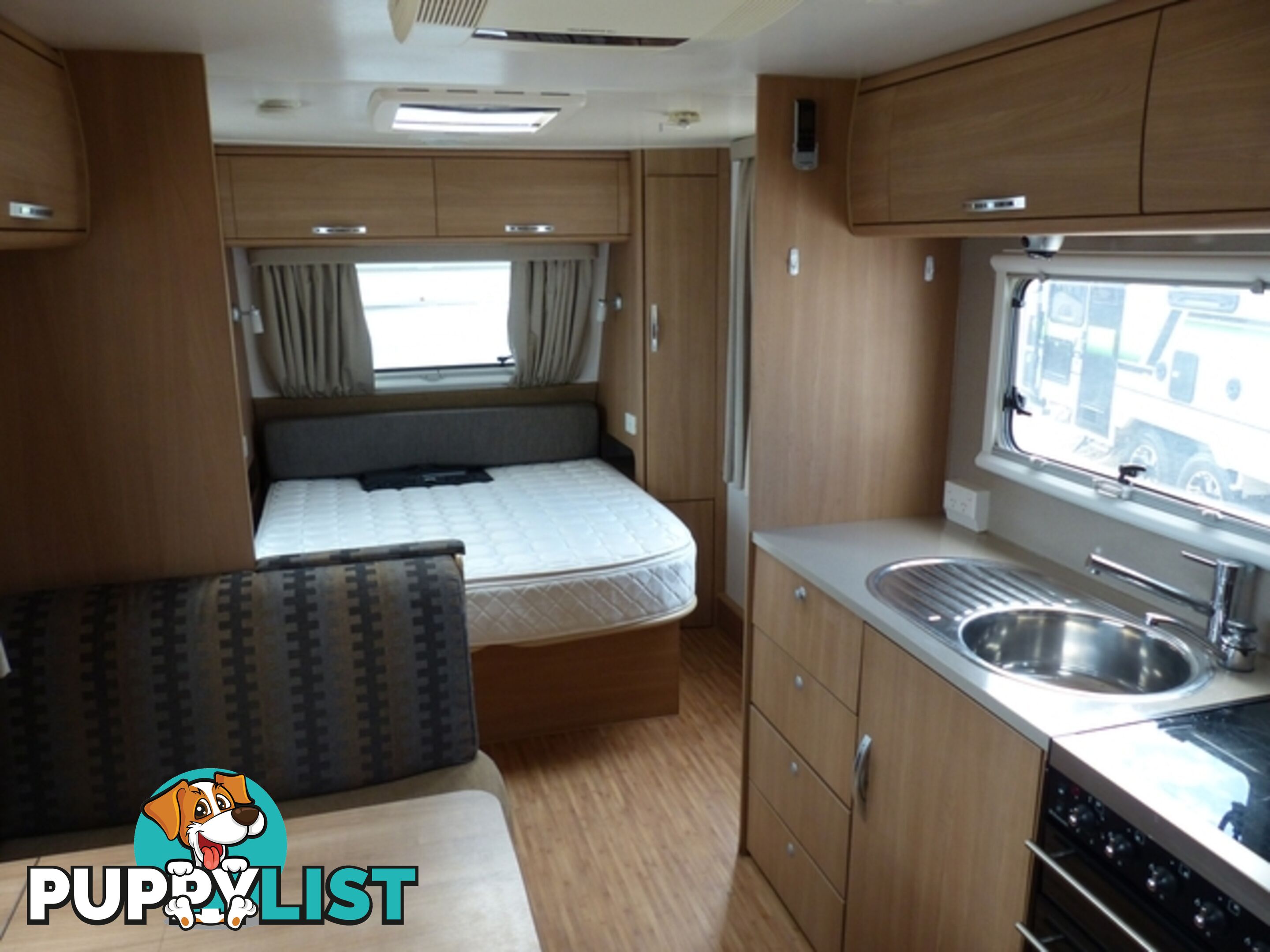 2013  JAYCO STARCRAFT  19.61-2 CARAVAN