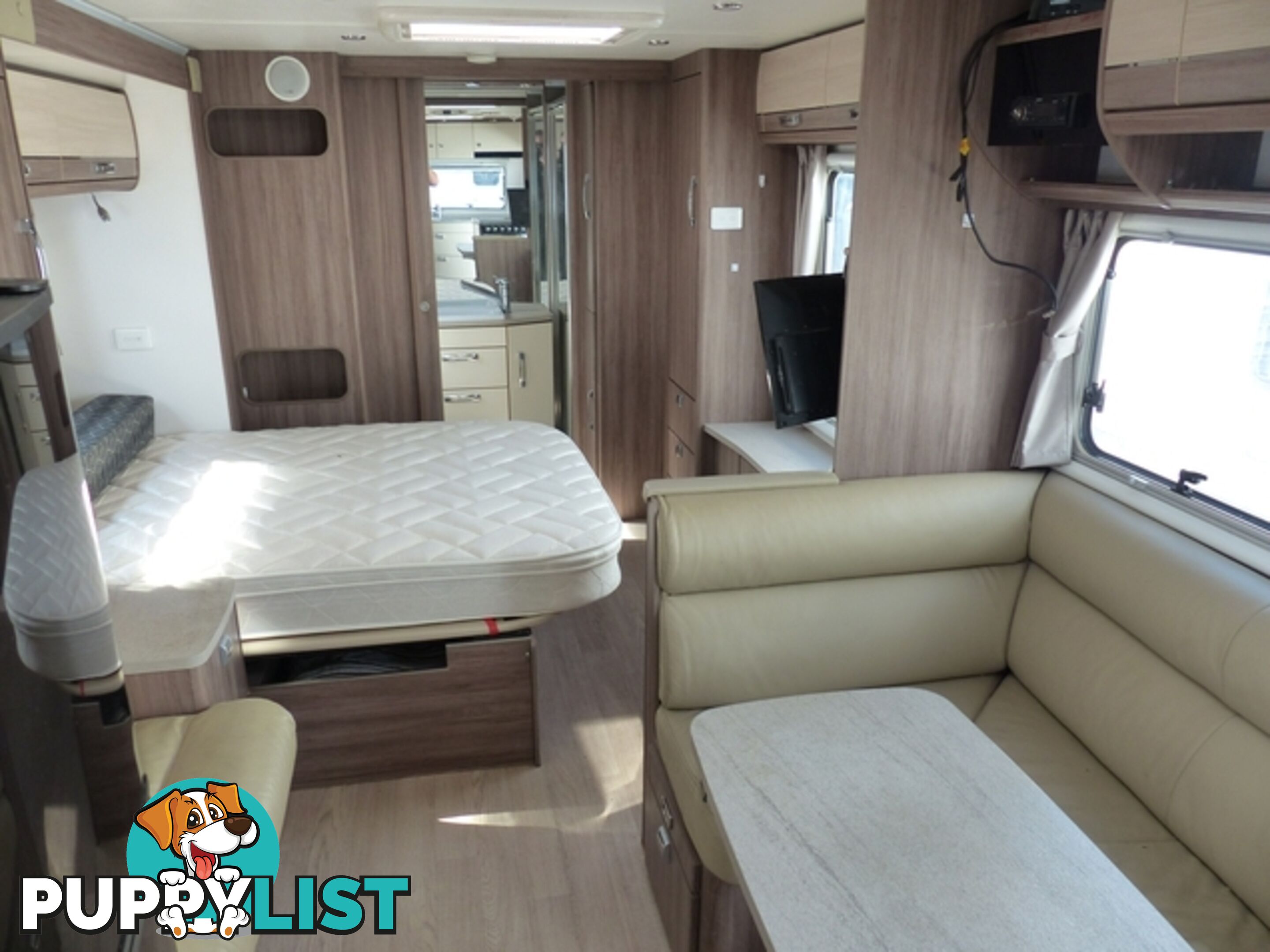 2015  JAYCO SILVERLINE  21.65-4 CARAVAN