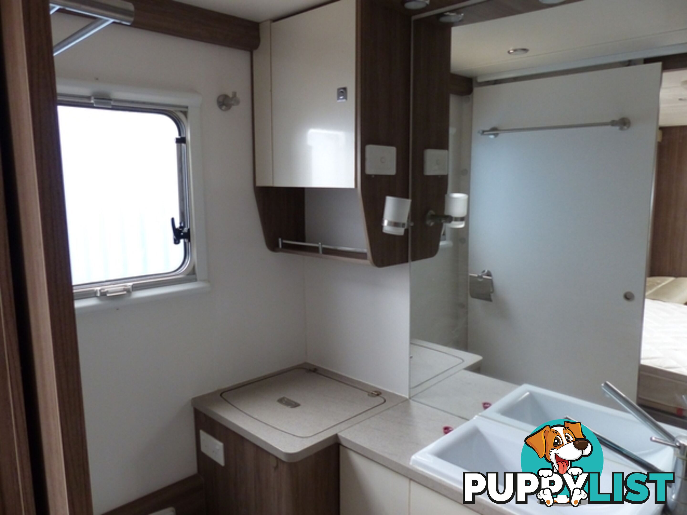 2015  JAYCO SILVERLINE  21.65-4 CARAVAN