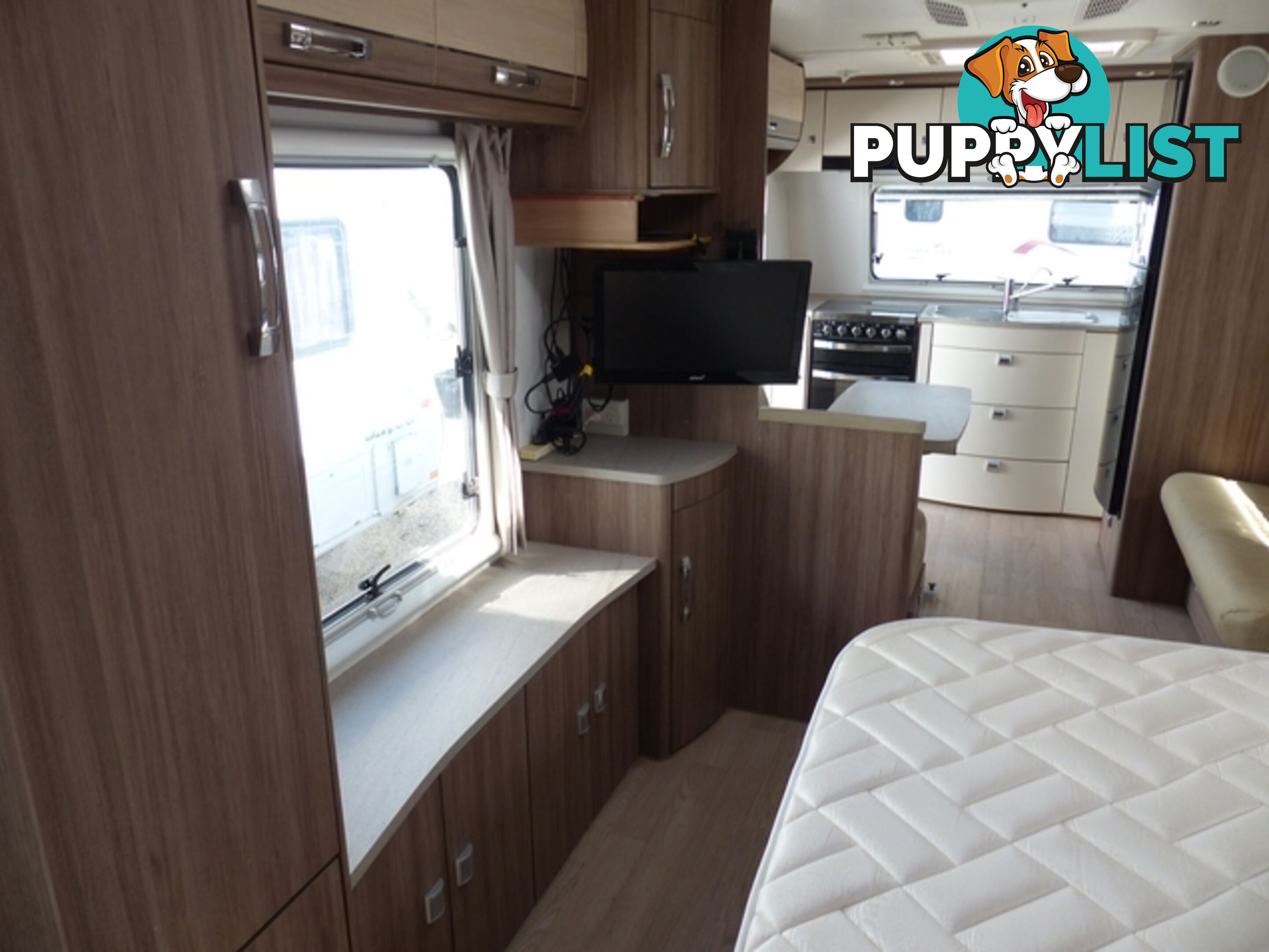 2015  JAYCO SILVERLINE  21.65-4 CARAVAN