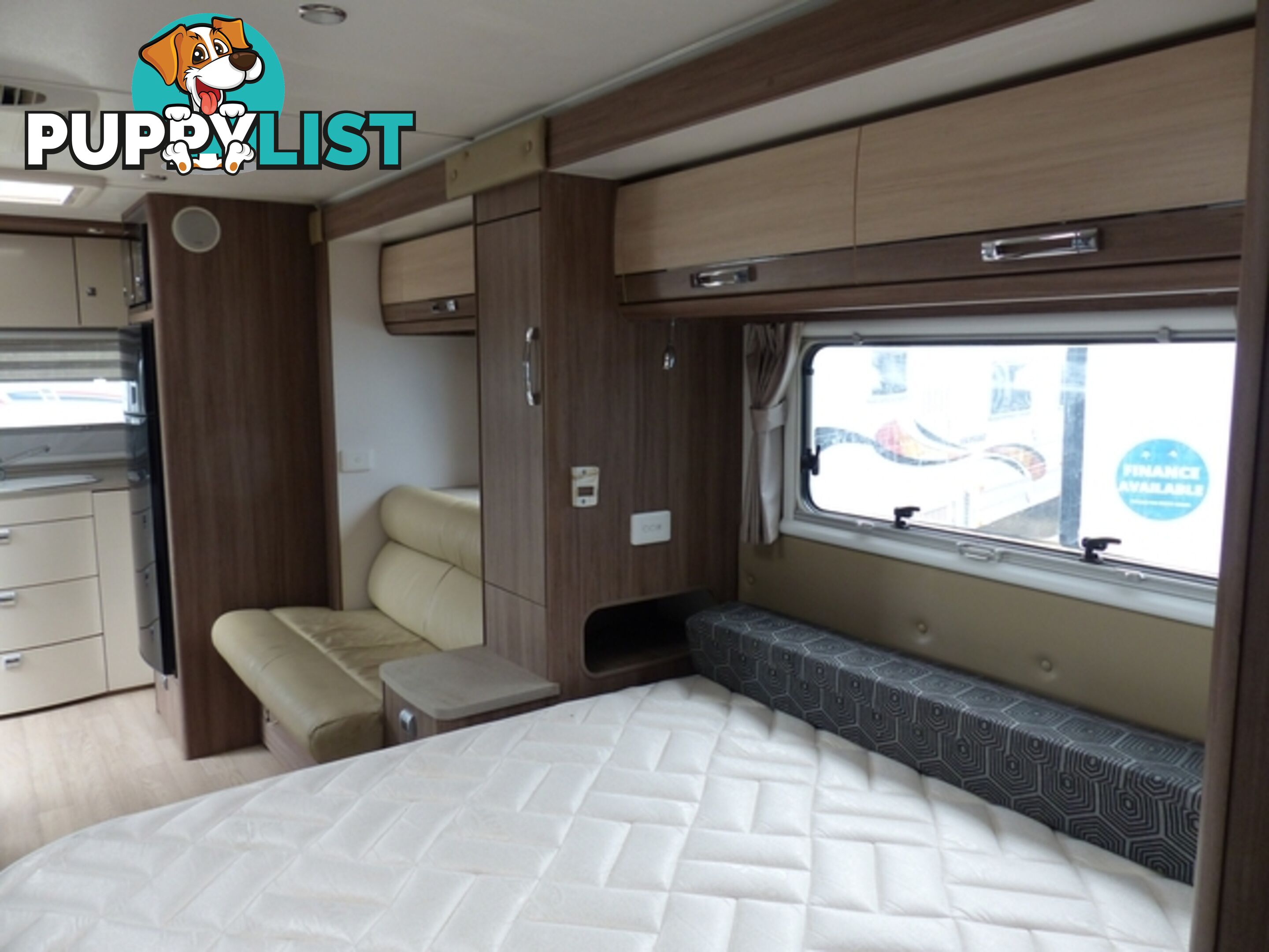 2015  JAYCO SILVERLINE  21.65-4 CARAVAN