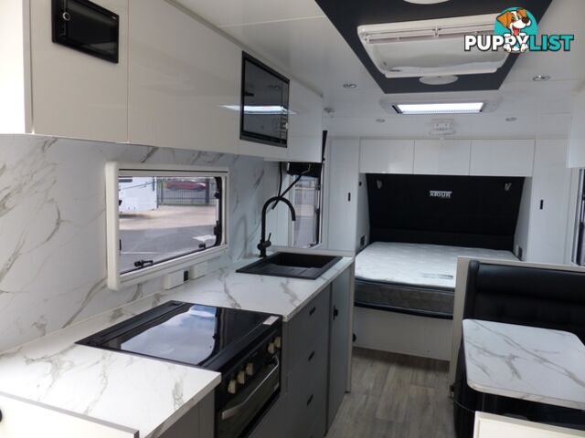 2023  XTOUR APEX  * 21' CLUB CARAVAN