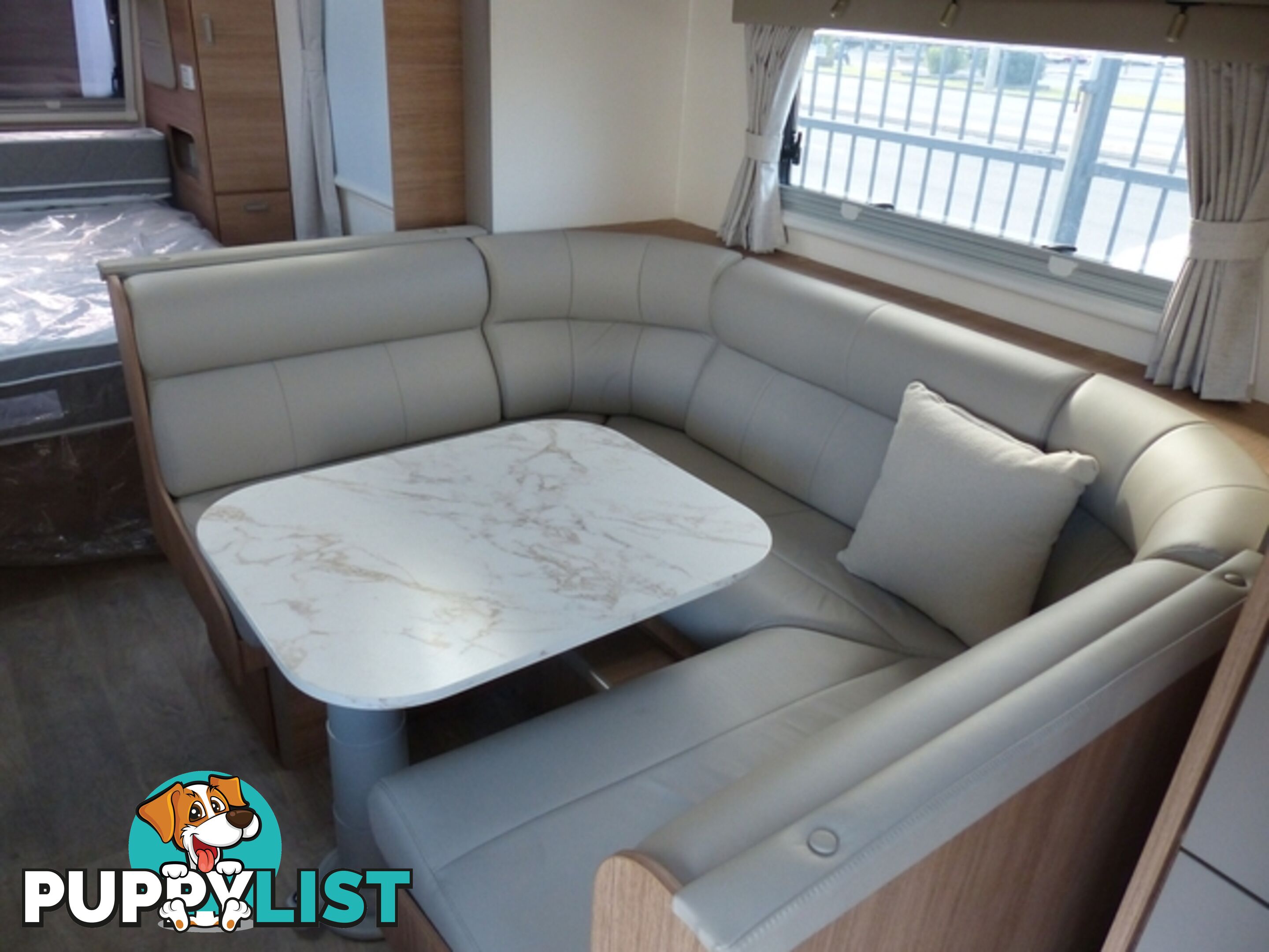 2025  JAYCO SILVERLINE  22.68-5.SL-MY25 CARAVAN