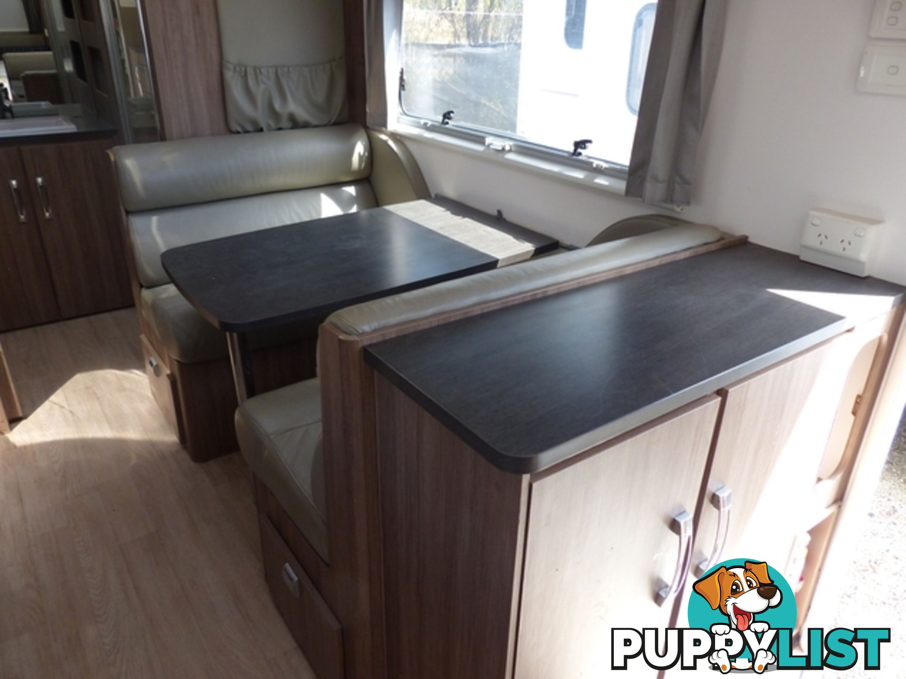 2014  JAYCO SILVERLINE  21.65-1 CARAVAN