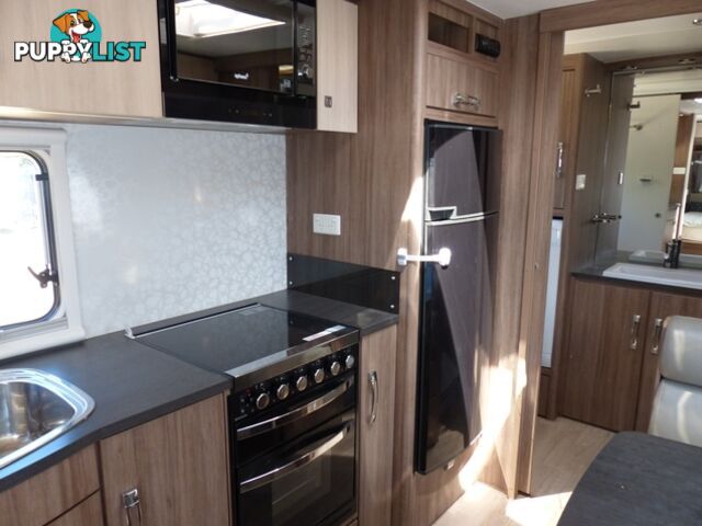 2014  JAYCO SILVERLINE  21.65-1 CARAVAN