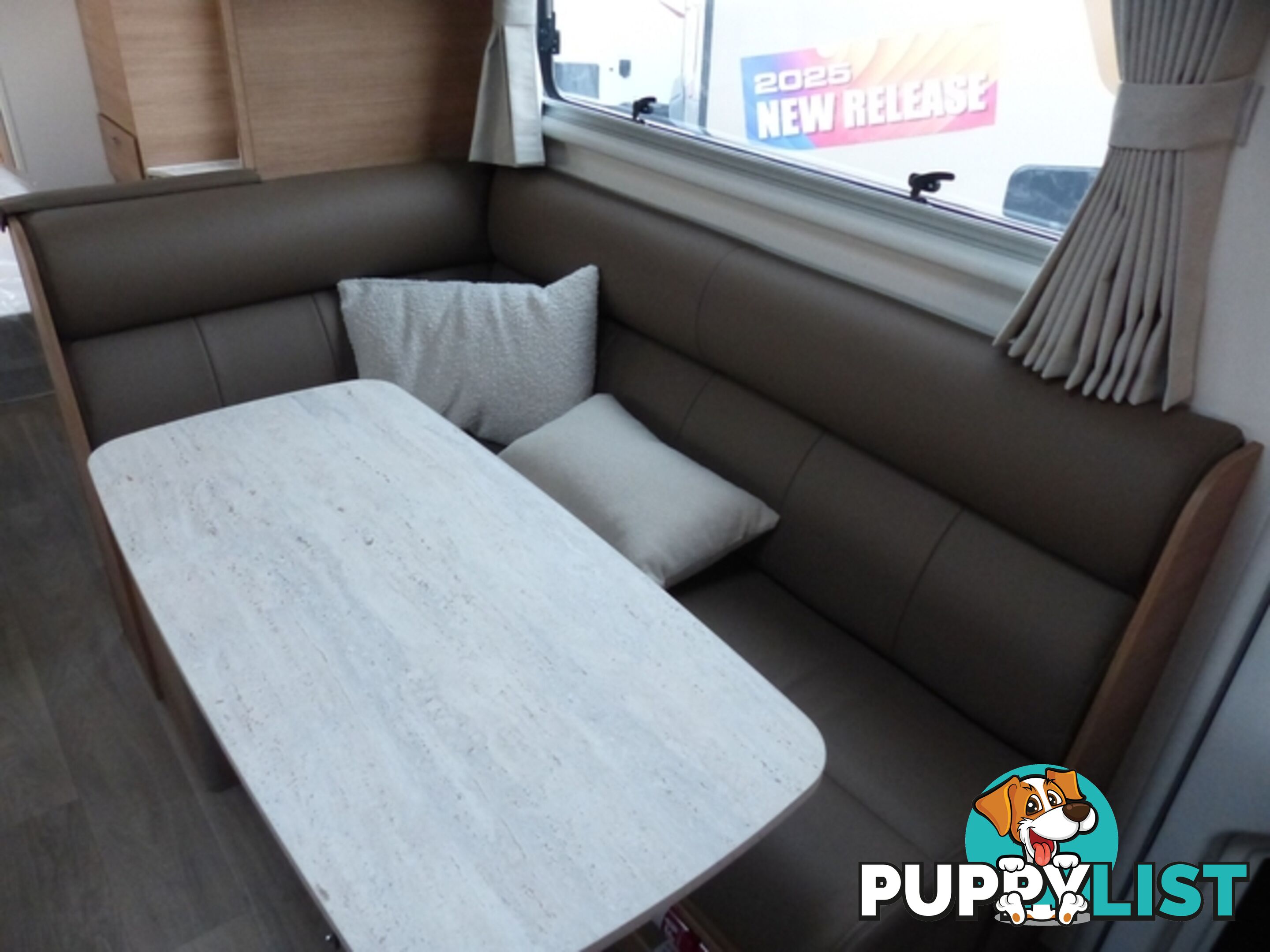 2025  JAYCO SILVERLINE  21.65-4.OB.SL-MY25 CARAVAN