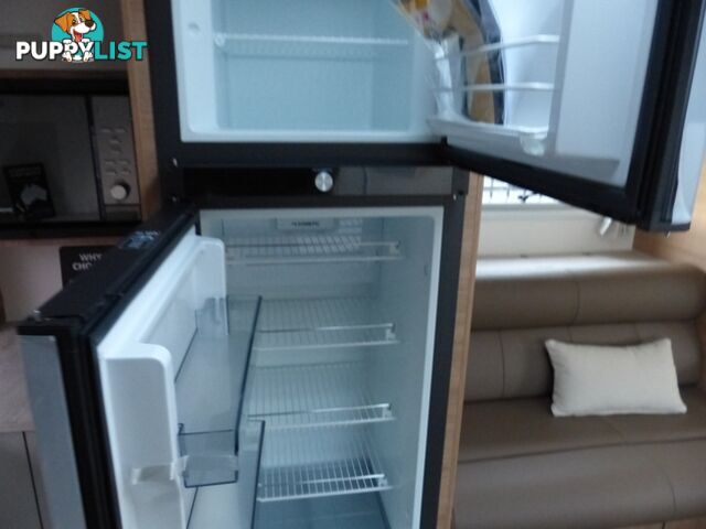 2025  JAYCO SILVERLINE  21.65-4.OB.SL-MY25 CARAVAN