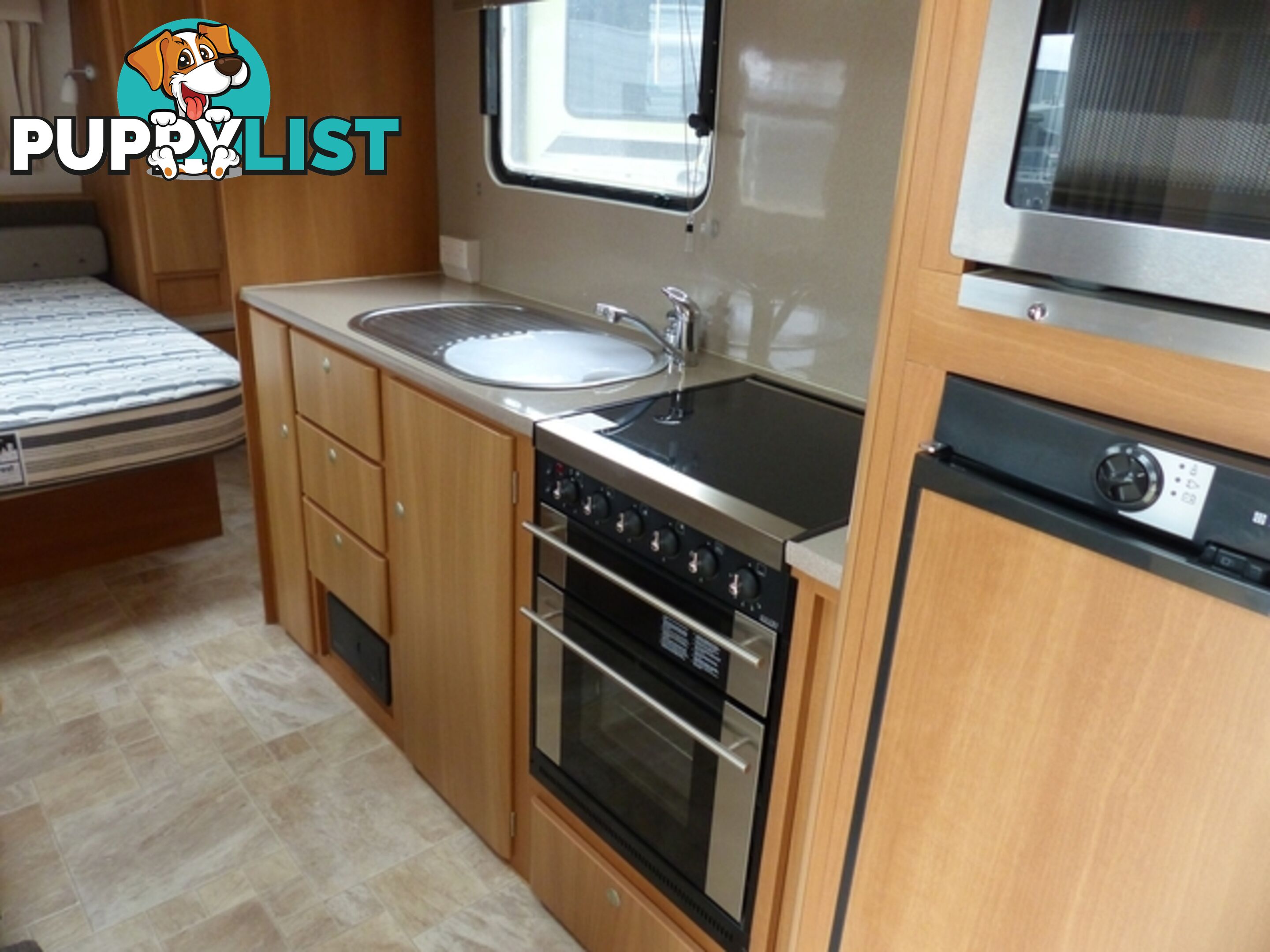 2010  JAYCO STARCRAFT  19.61-2.10SC CARAVAN
