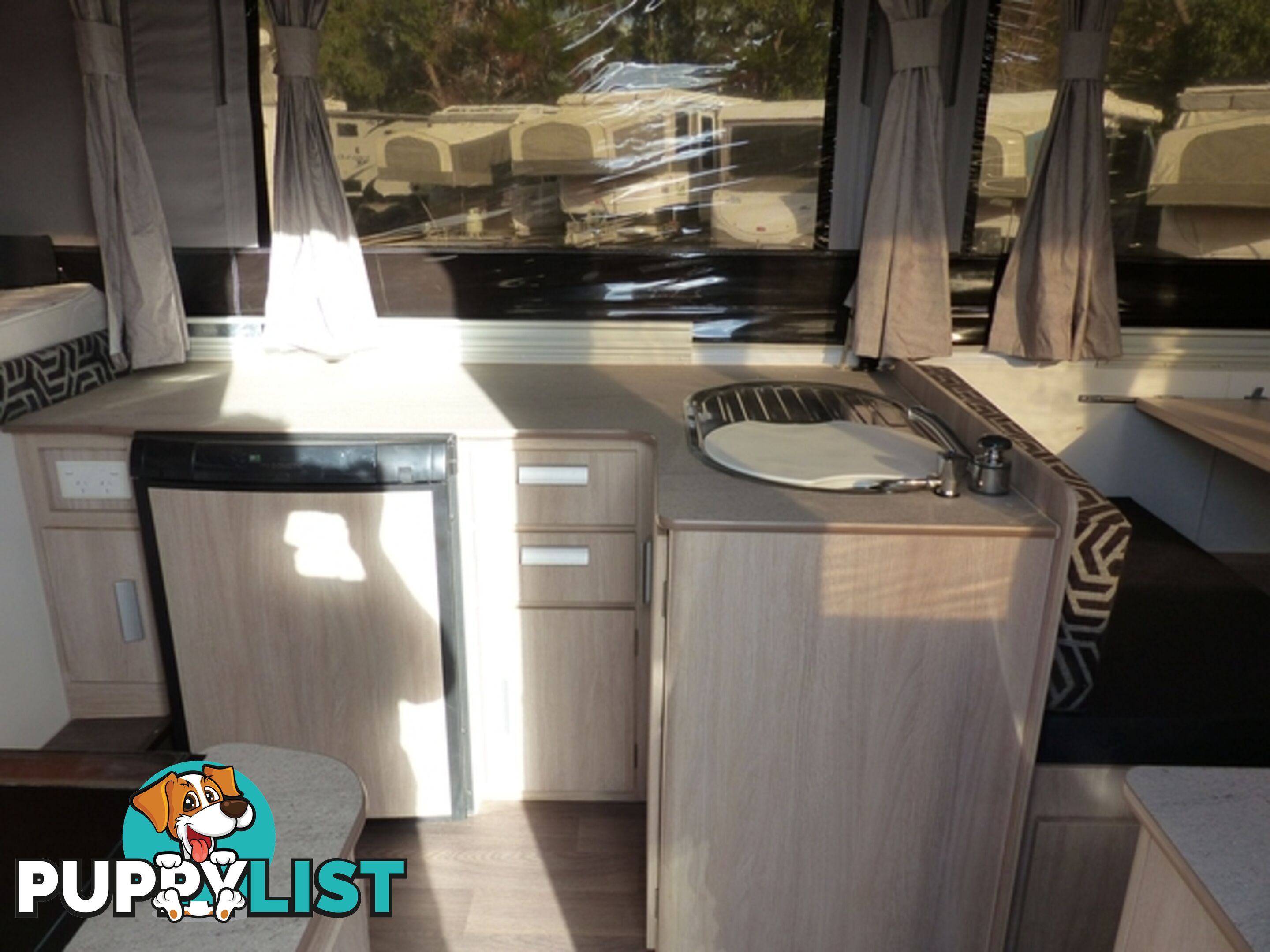 2017  JAYCO HAWK  TOURING CAMPER TRAILER