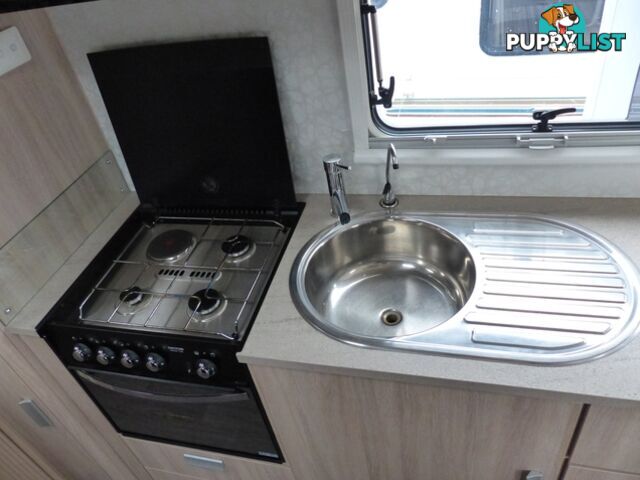 2017  JAYCO STARCRAFT OUTBACK  22.68-1OB CARAVAN