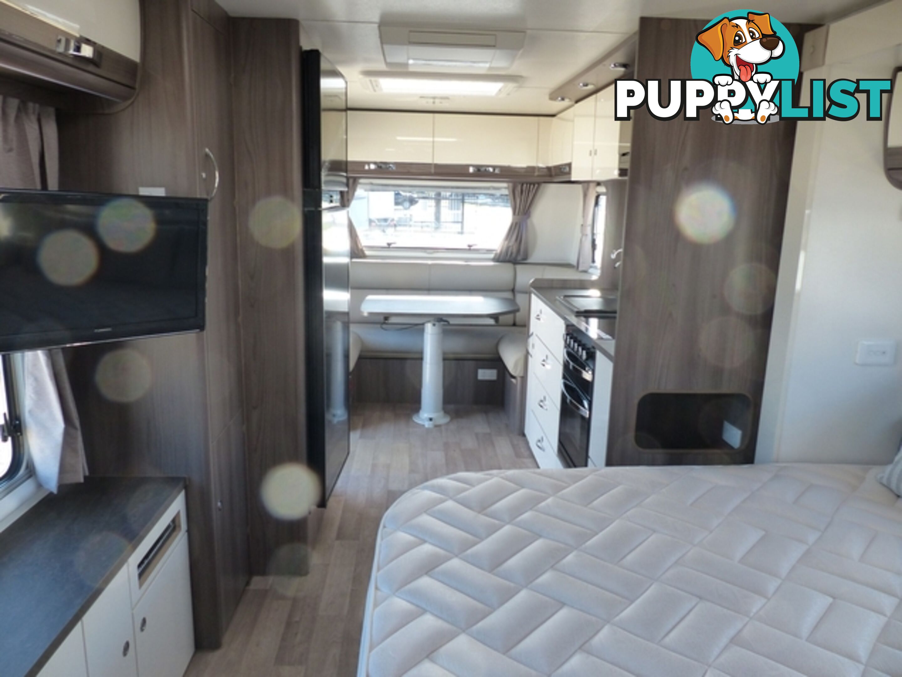 2018  JAYCO SILVERLINE OUTBACK  24FT (24.7 Caravan