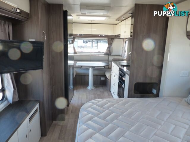 2018  JAYCO SILVERLINE OUTBACK  24FT (24.7 Caravan