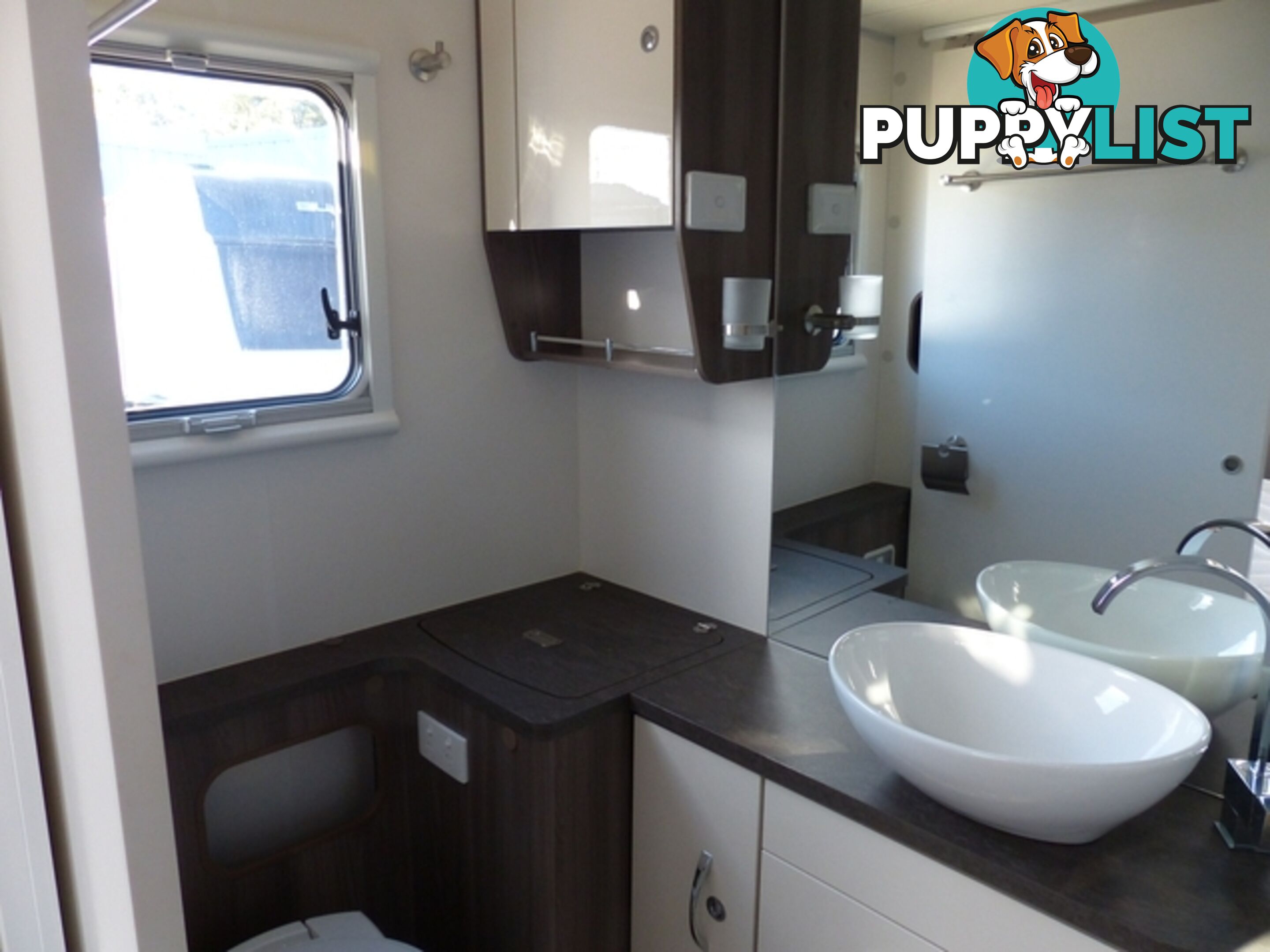 2018  JAYCO SILVERLINE OUTBACK  24FT (24.7 Caravan