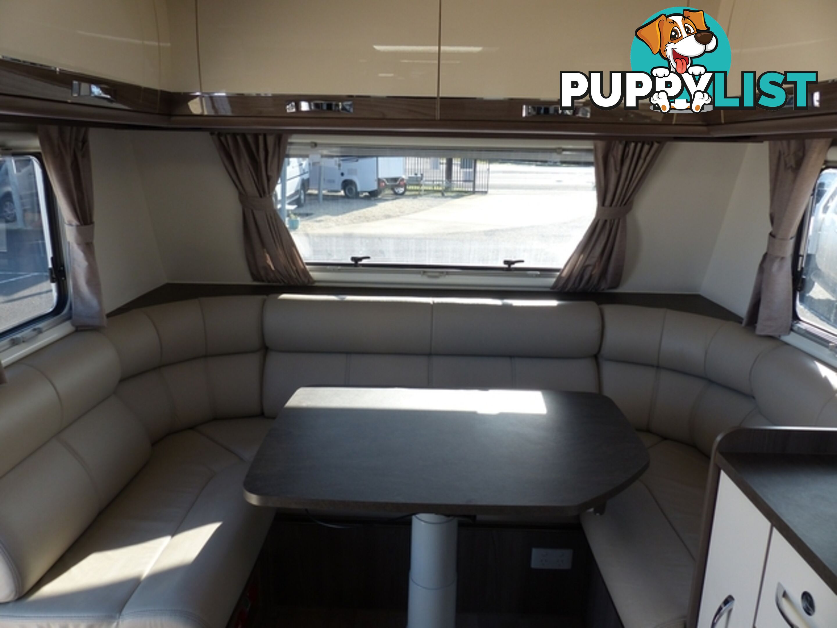 2018  JAYCO SILVERLINE OUTBACK  24FT (24.7 Caravan