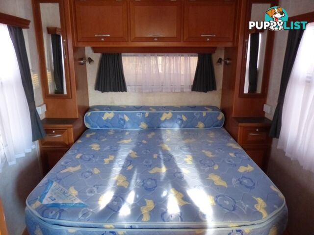 2011  GRANT TOURER HYLANDER  OFF ROAD H CARAVAN