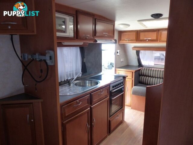 2011  GRANT TOURER HYLANDER  OFF ROAD H CARAVAN