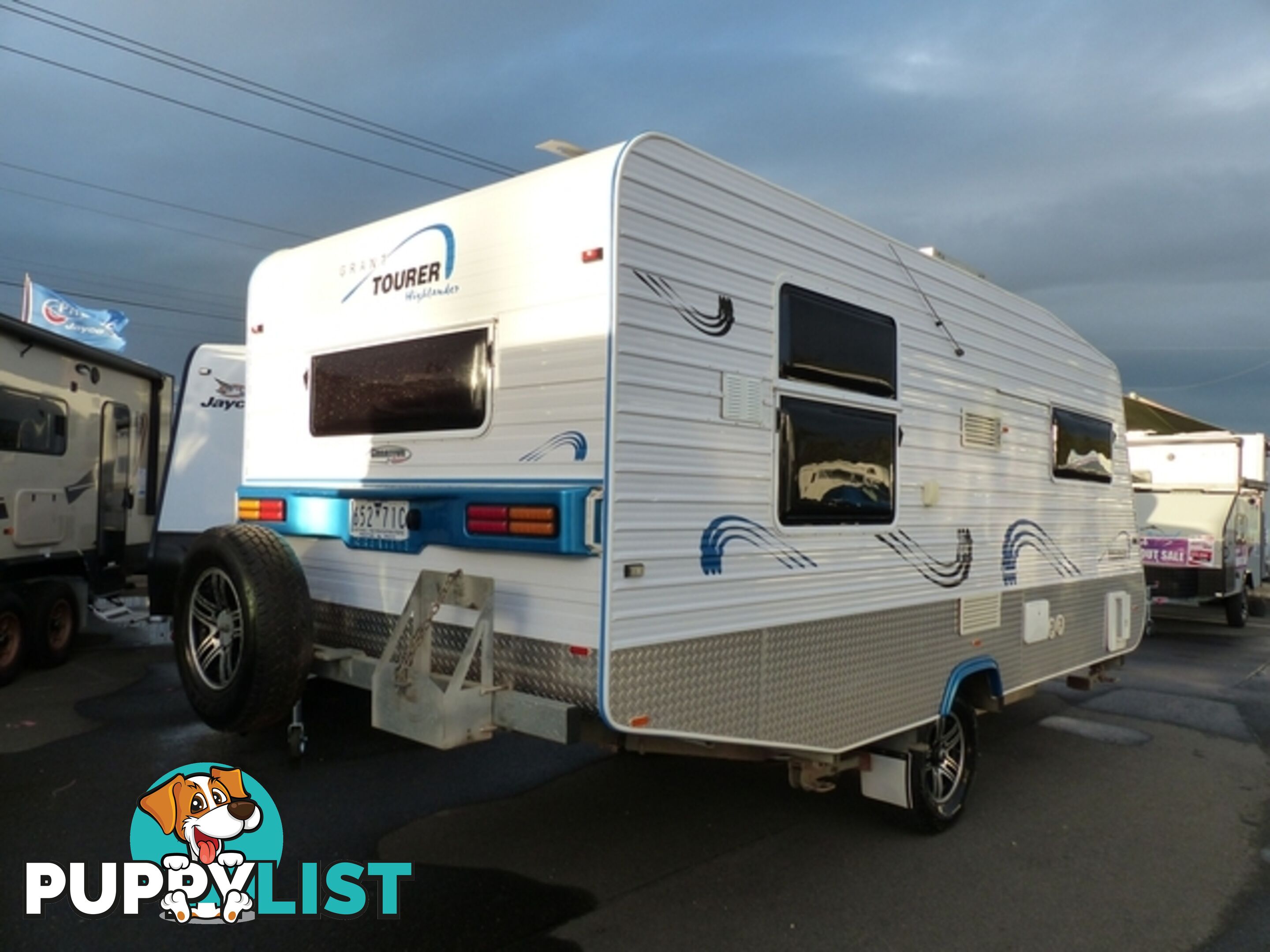 2011  GRANT TOURER HYLANDER  OFF ROAD H CARAVAN