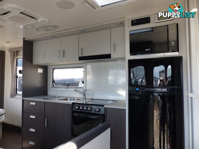 2018  JAYCO JOURNEY OUTBACK  19.61-2 OB CARAVAN