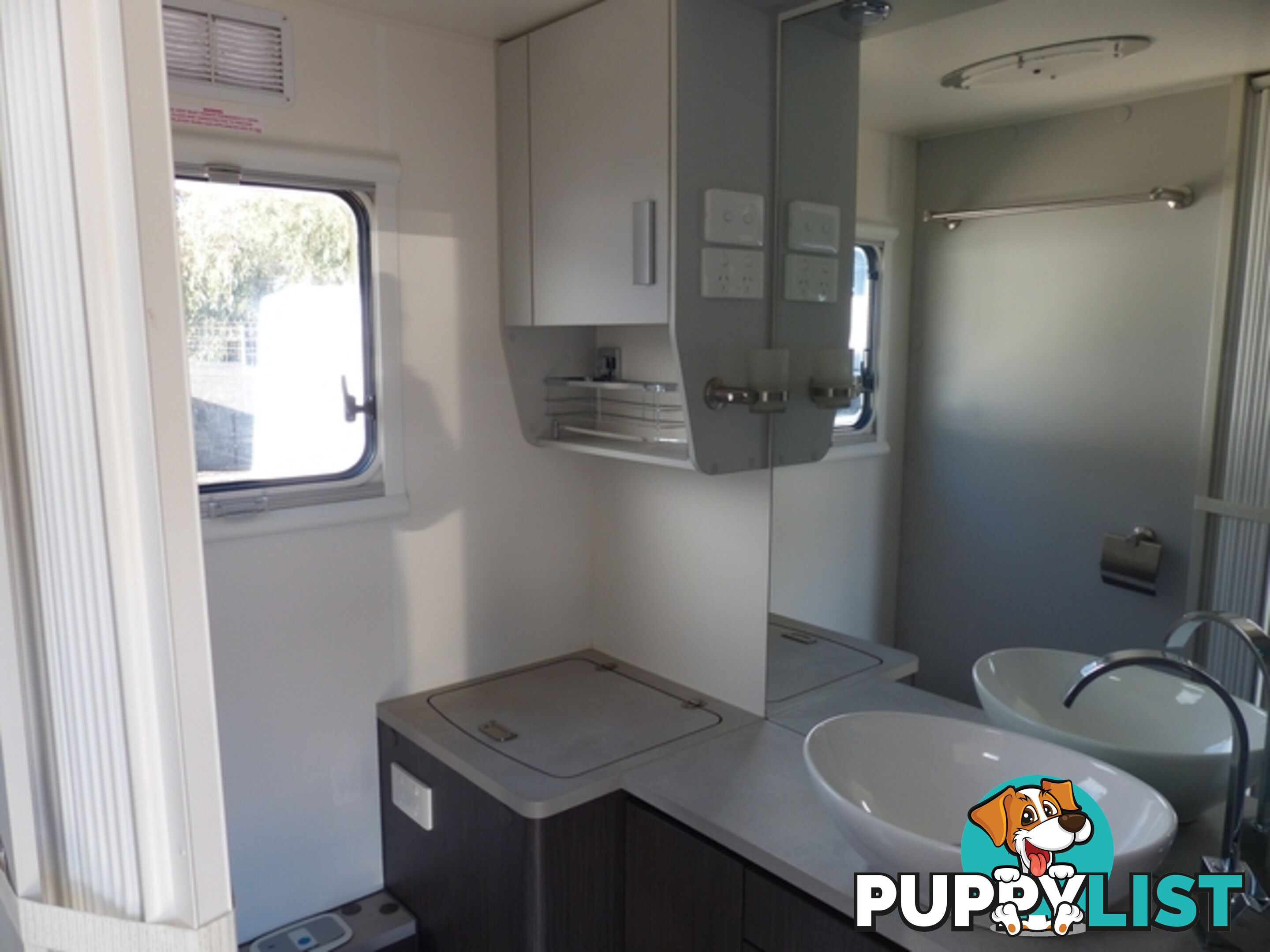 2018  JAYCO JOURNEY OUTBACK  19.61-2 OB CARAVAN