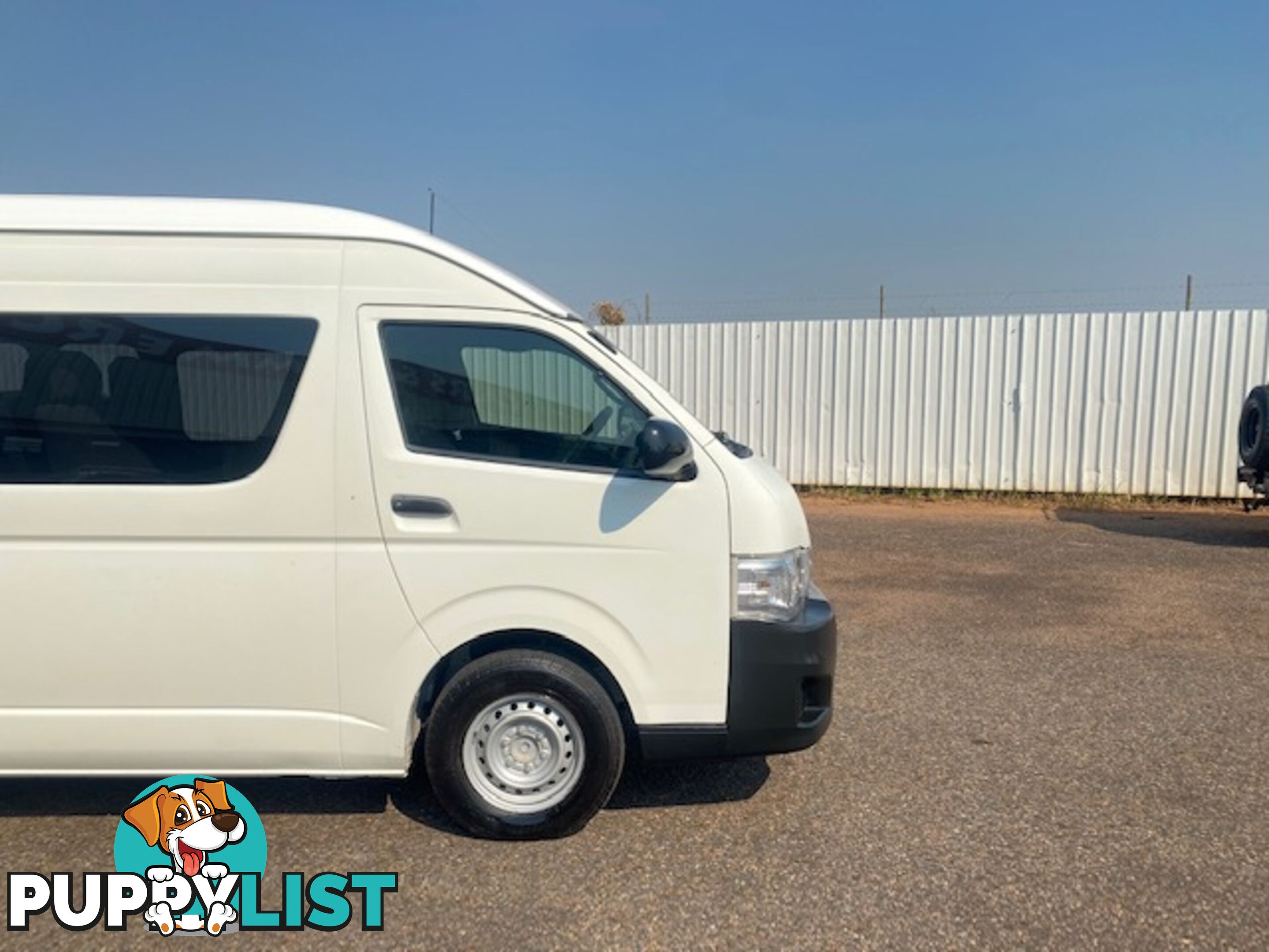 2011 Toyota Hiace Commuter 12 Seater People Mover Automatic