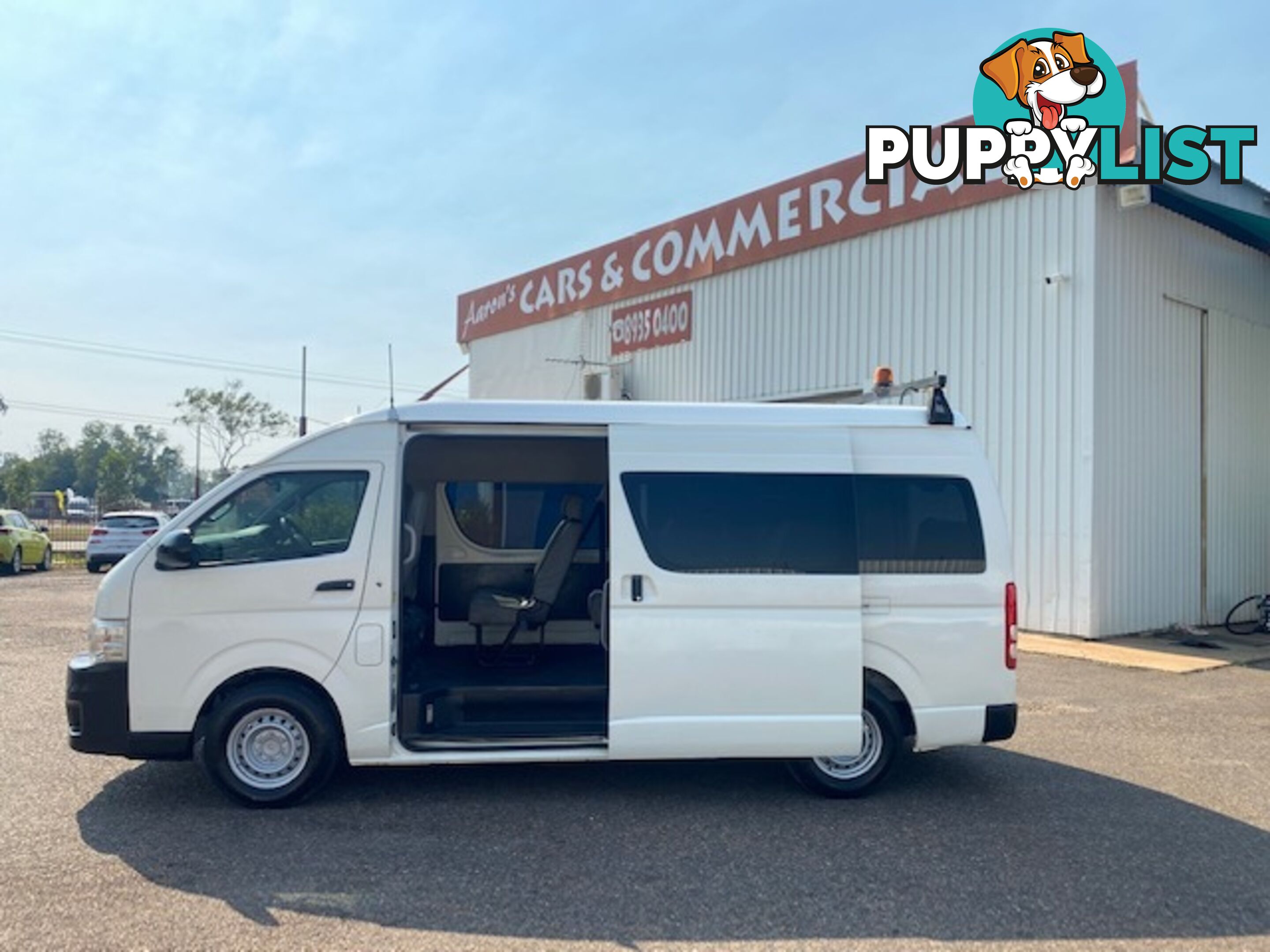 2011 Toyota Hiace Commuter 12 Seater People Mover Automatic