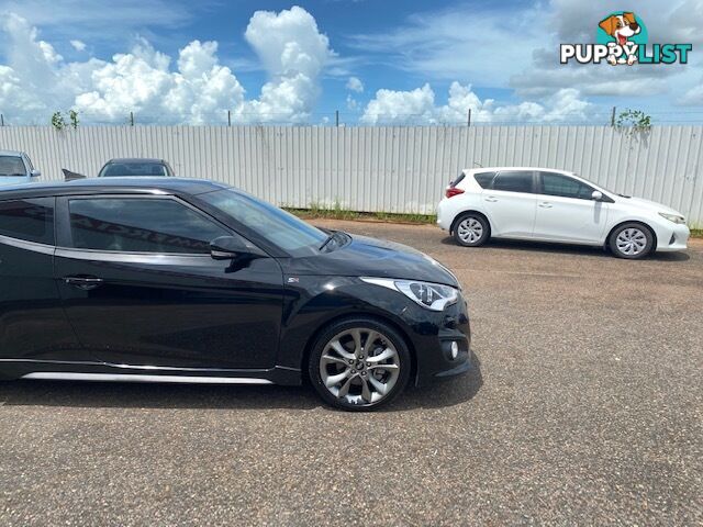 2015 Hyundai Veloster SR Hatchback Automatic