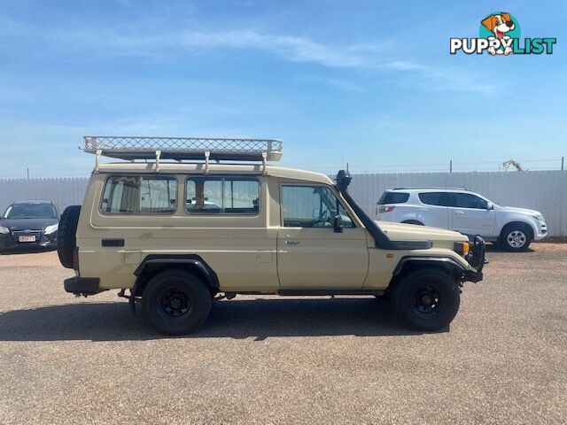 1997 Toyota Landcruiser Troopcarrier 11 Seater Wagon Manual