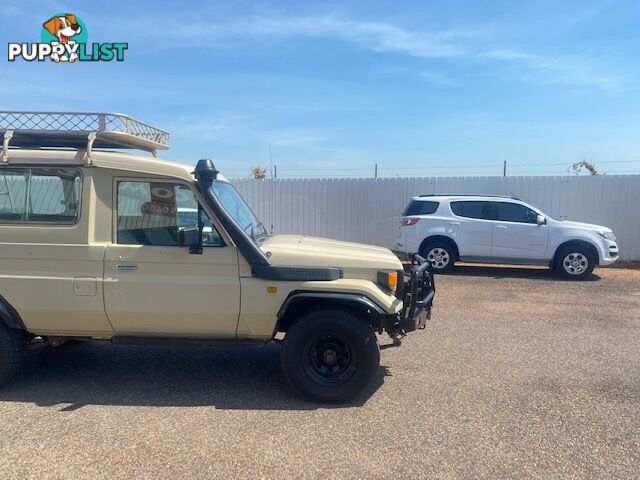 1997 Toyota Landcruiser Troopcarrier 11 Seater Wagon Manual