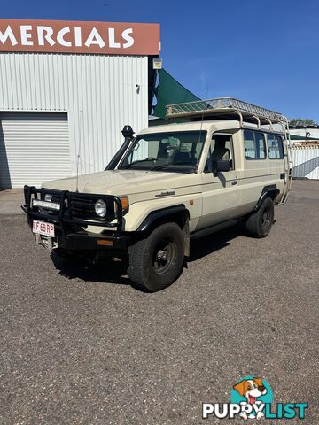1997 Toyota Landcruiser Troopcarrier 11 Seater Wagon Manual
