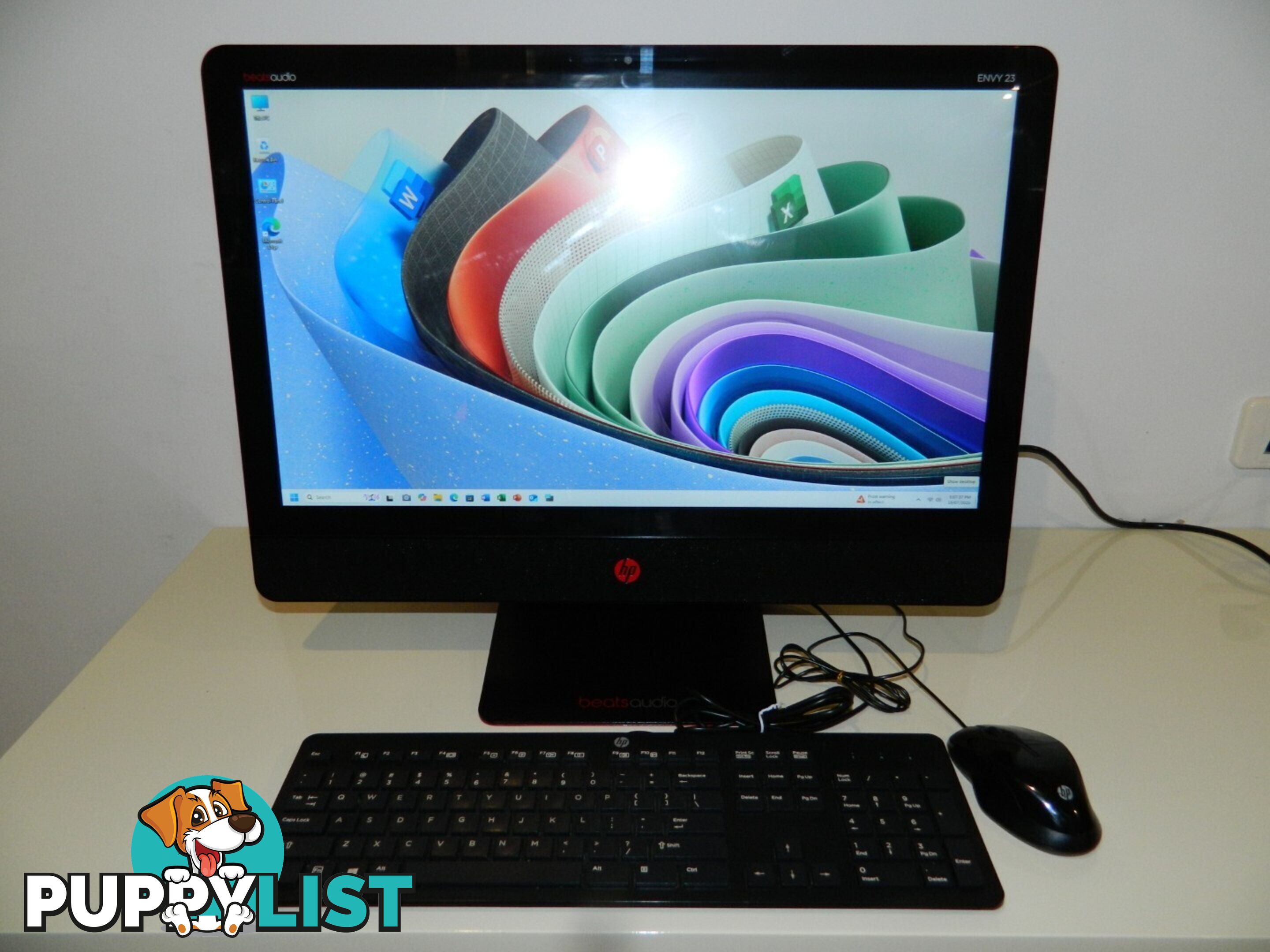 HP ENVY Recline TouchSmart Beats SE AIO-Core i5-4th Gen/16GB RAM/500GB SSD/23" TOUCH SCREEN