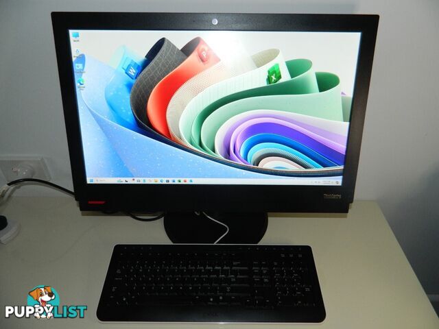 Lenovo ThinkCentre M900z AIO 23.8" - Core i5-6th Gen/8GB RAM/256GB SSD