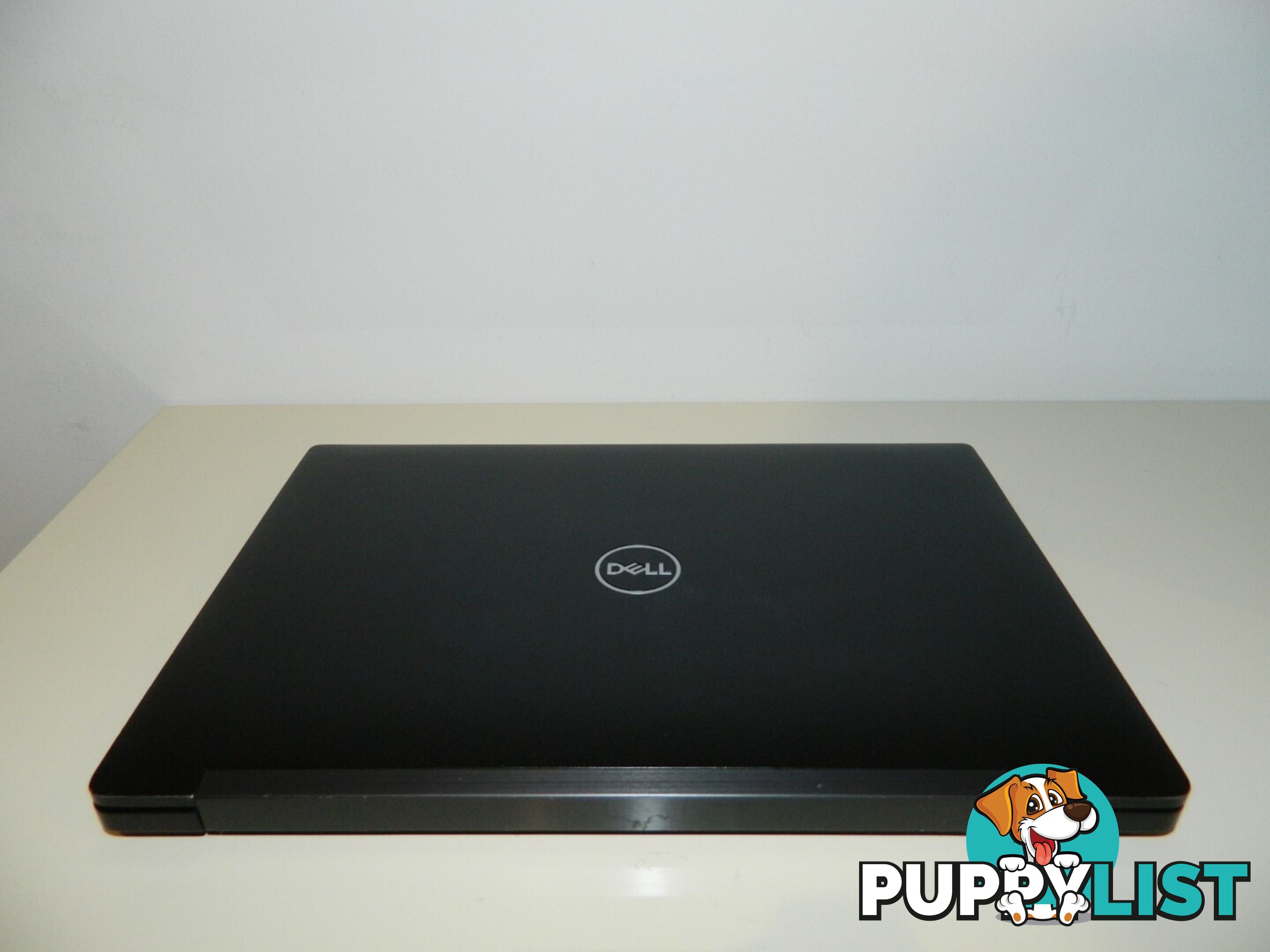 Dell Latitude 7390 - Core i5-8th Gen/8GB RAM/256GB SSD