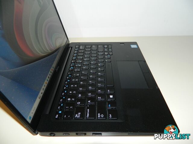 Dell Latitude 7390 - Core i5-8th Gen/8GB RAM/256GB SSD