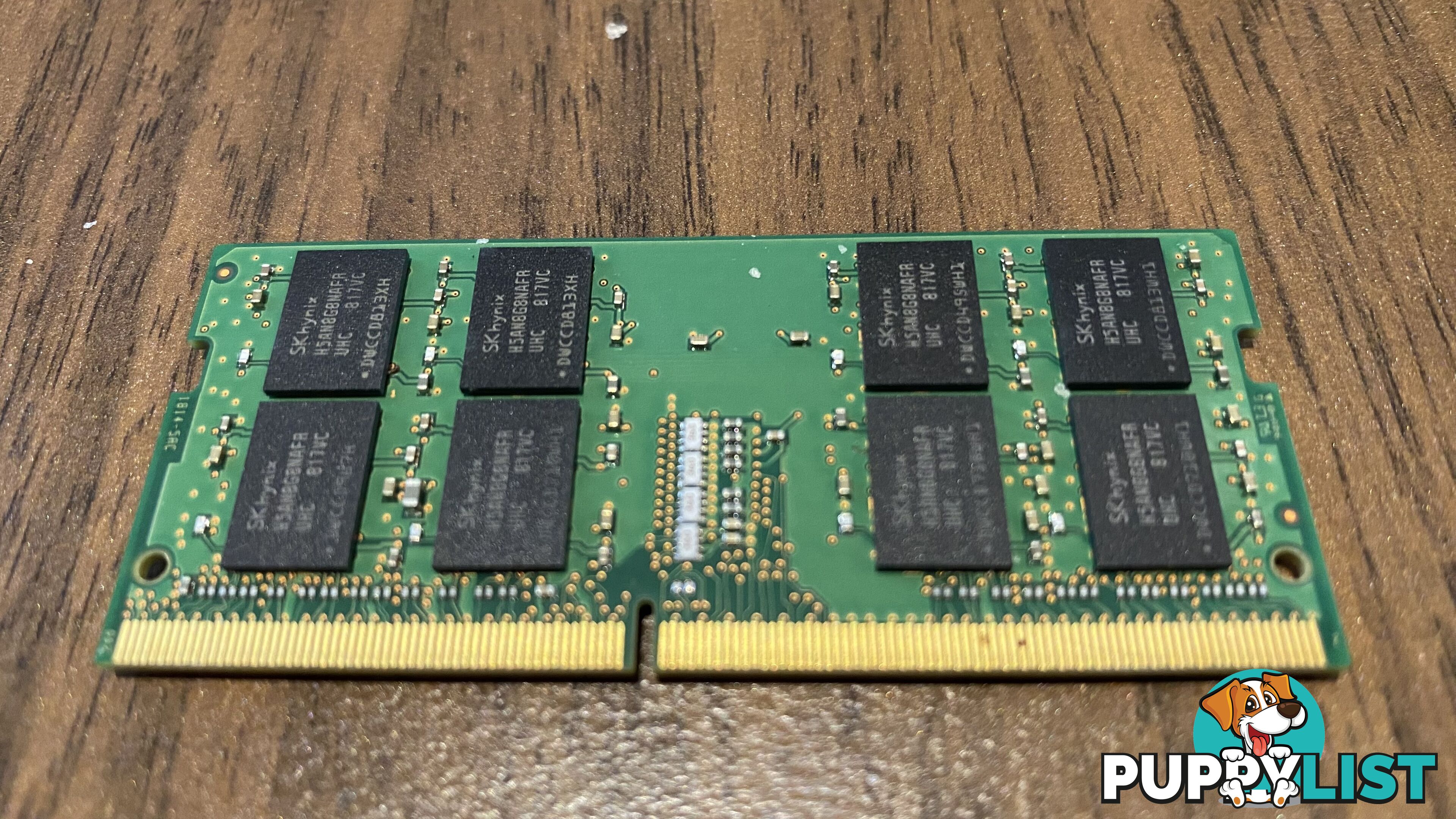 SK Hynix 16GB DDR4-2400MHz SODIMM (HMA82GS6AFR8N-UH) PC4-19200/2400MHz