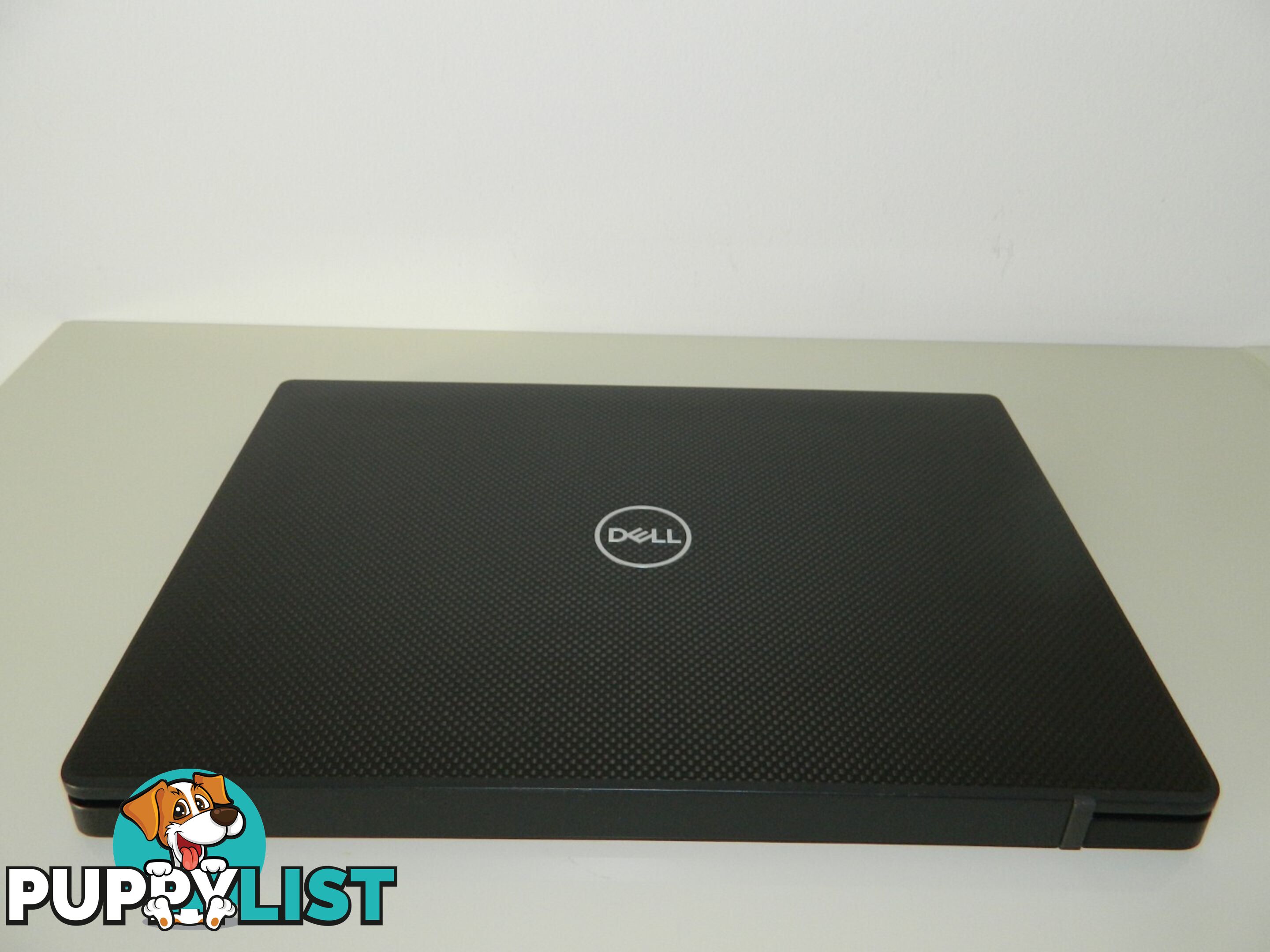 Dell Latitude 7400 - Core i5-8th Gen/ 16GB RAM/ 256GB SSD