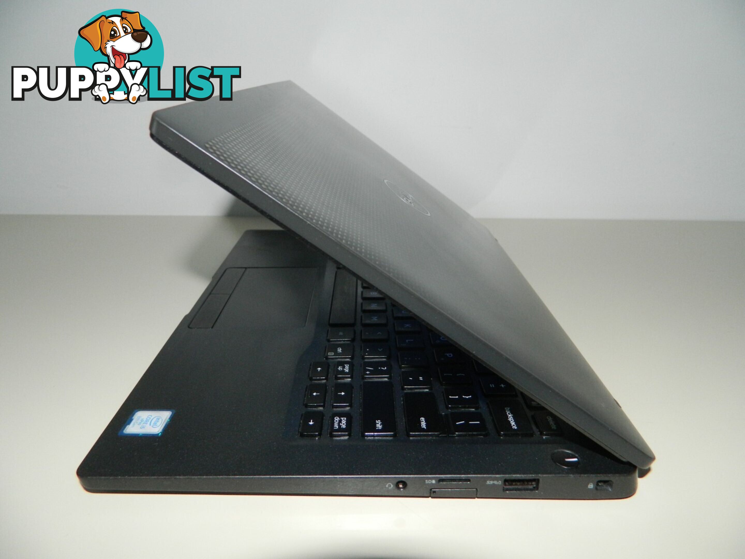 Dell Latitude 7400 - Core i5-8th Gen/ 8GB RAM/ 256GB SSD/TouchScreen