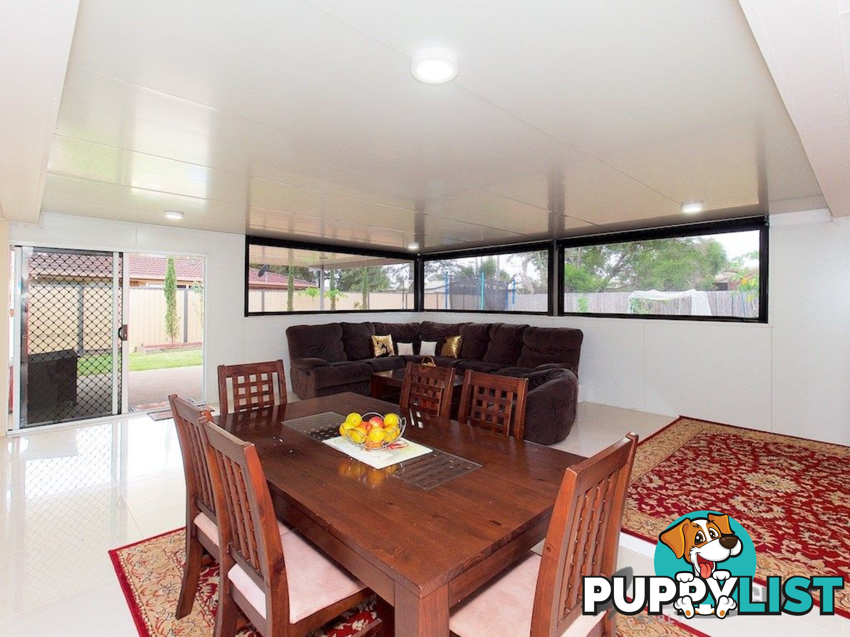 8 callinar ct Meadowbrook QLD 4131