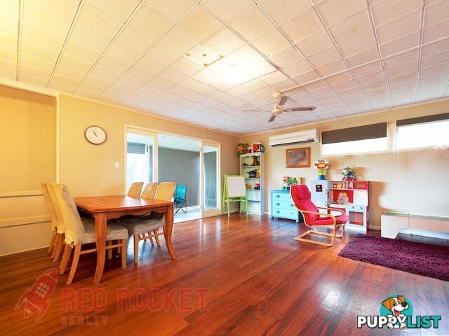 9 Phillip St Woodridge QLD 4114