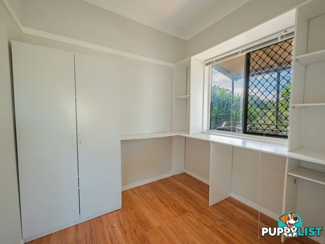 5 Pharlap Street RUSSELL ISLAND QLD 4184