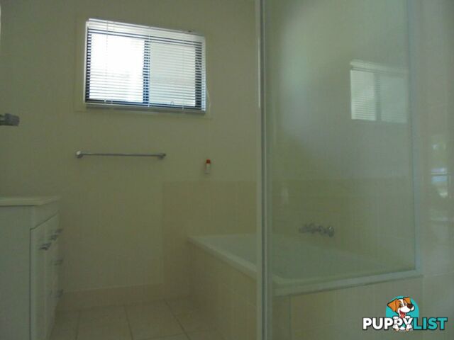 25 Lau Street RUSSELL ISLAND QLD 4184