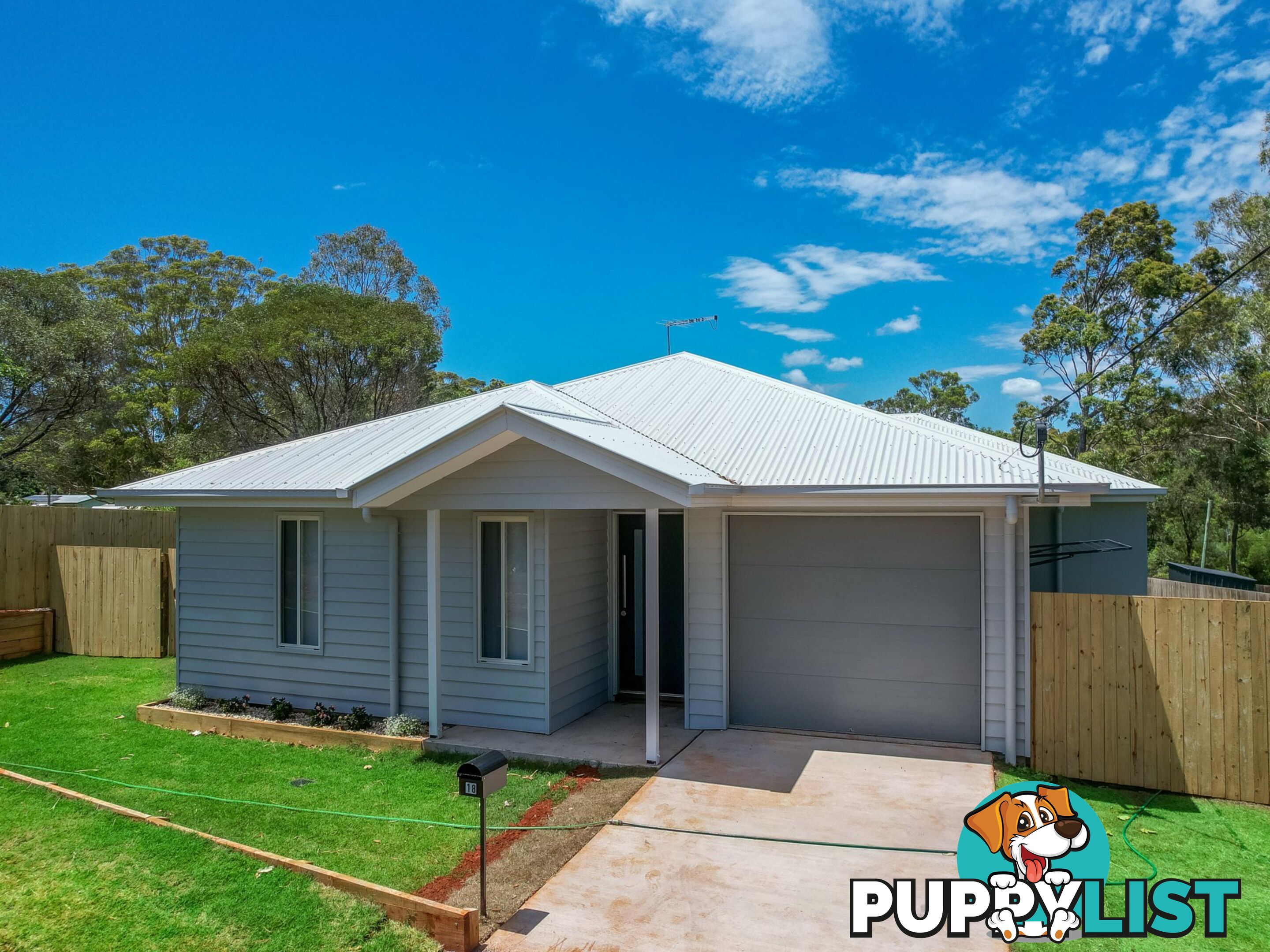 18 Aimeo esp RUSSELL ISLAND QLD 4184