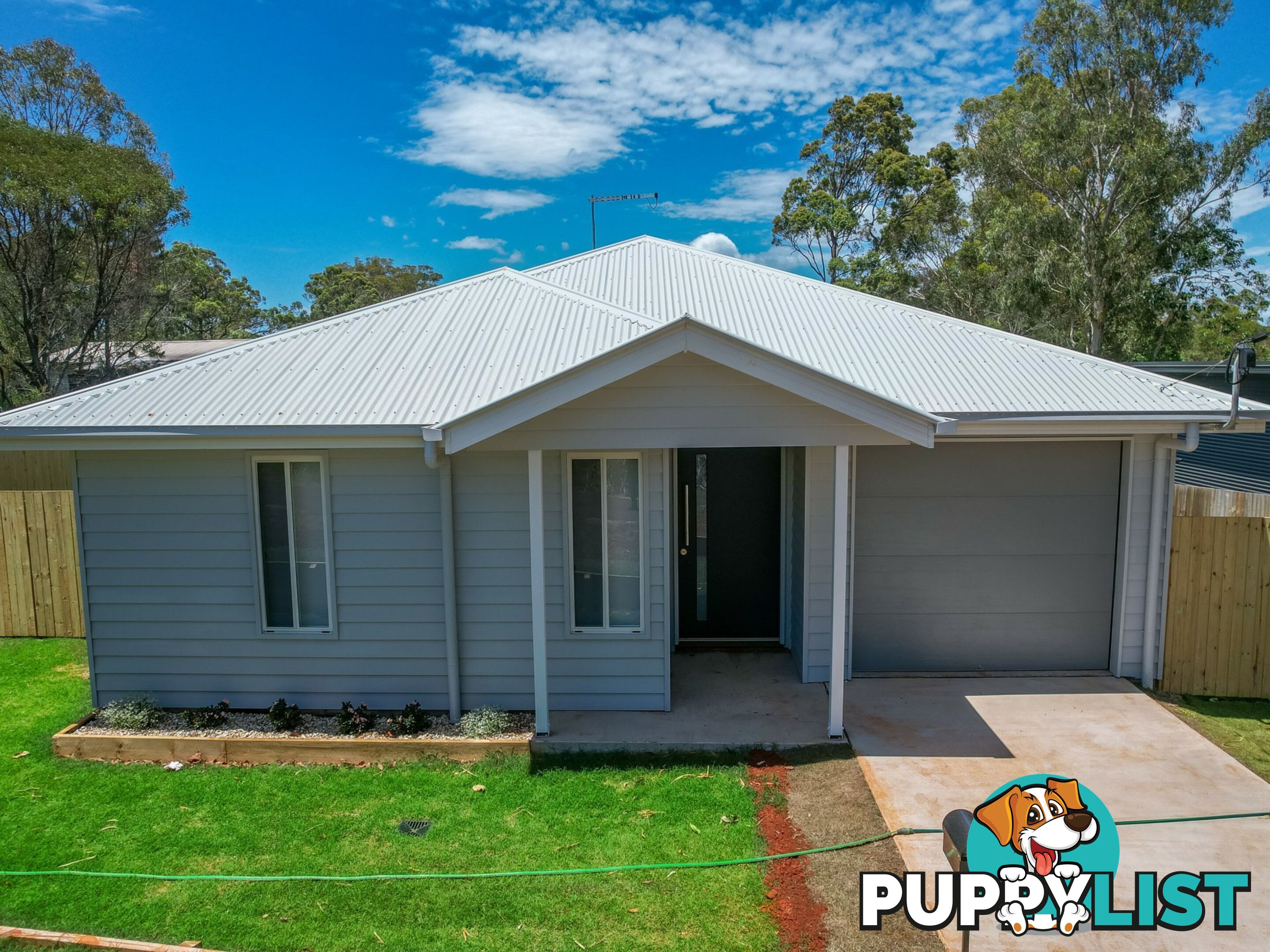 18 Aimeo esp RUSSELL ISLAND QLD 4184