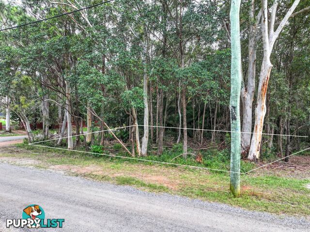 77 Shore Street RUSSELL ISLAND QLD 4184