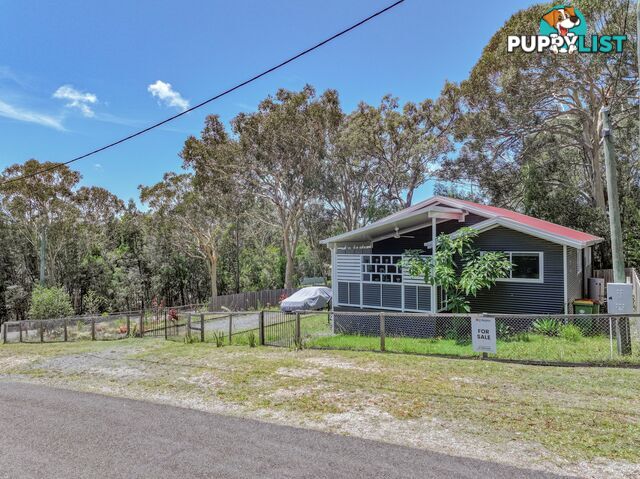 2 Alstonia Street RUSSELL ISLAND QLD 4184