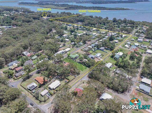 2 Alstonia Street RUSSELL ISLAND QLD 4184