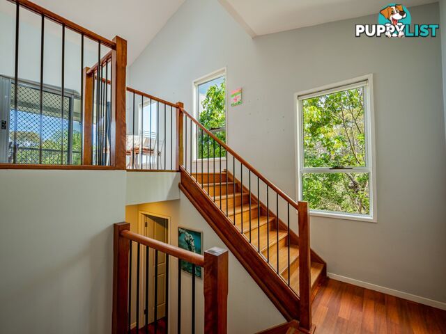 4 Cutter Street RUSSELL ISLAND QLD 4184