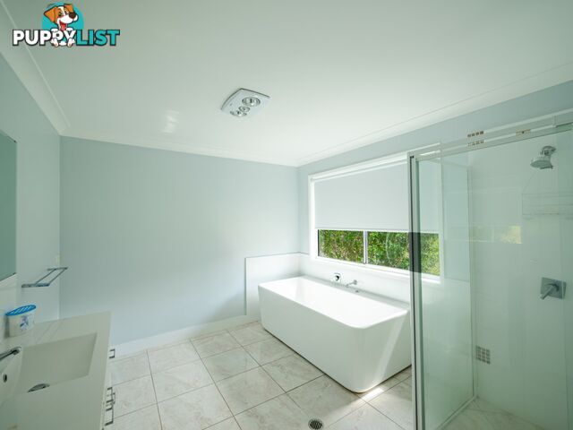 4 Cutter Street RUSSELL ISLAND QLD 4184